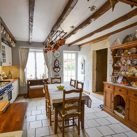L'ancienne Ecole La Foret-de-Tesse